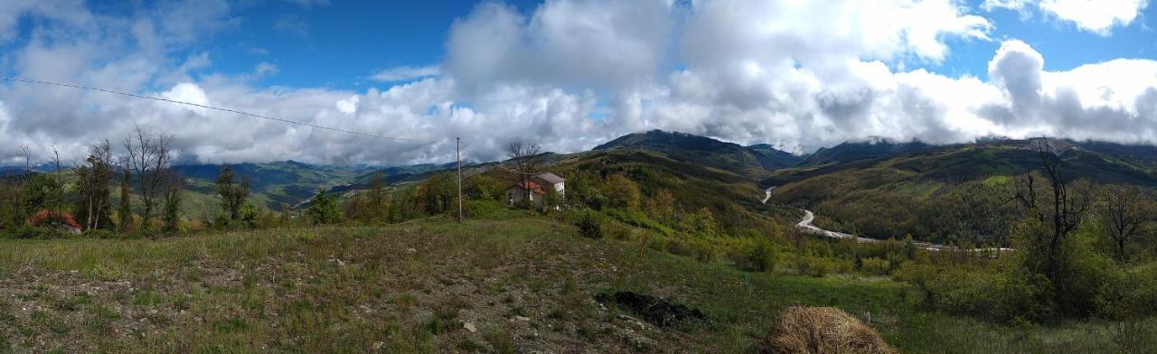 Le Spine B&B Sulla Via Francigena Berceto Eksteriør bilde