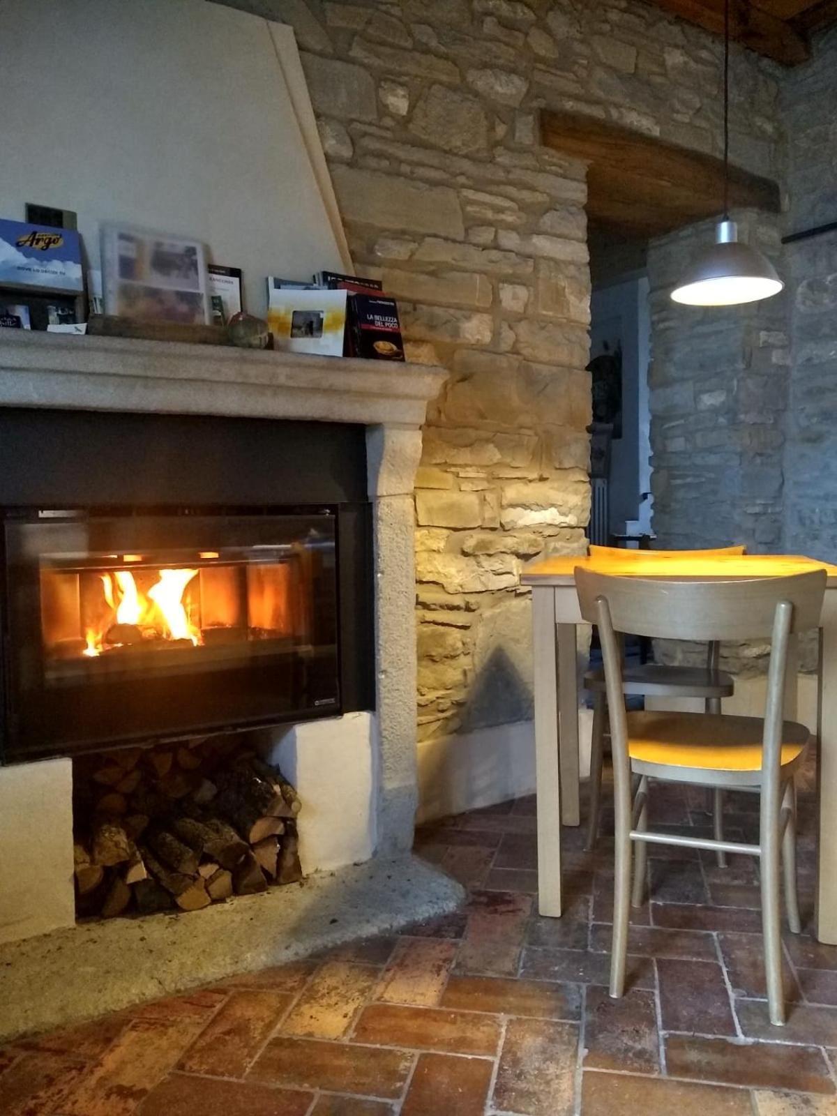 Le Spine B&B Sulla Via Francigena Berceto Eksteriør bilde